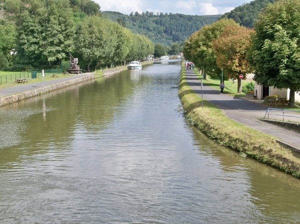 Le canal de la Marne au Rhin et sa vallée des éclusiers